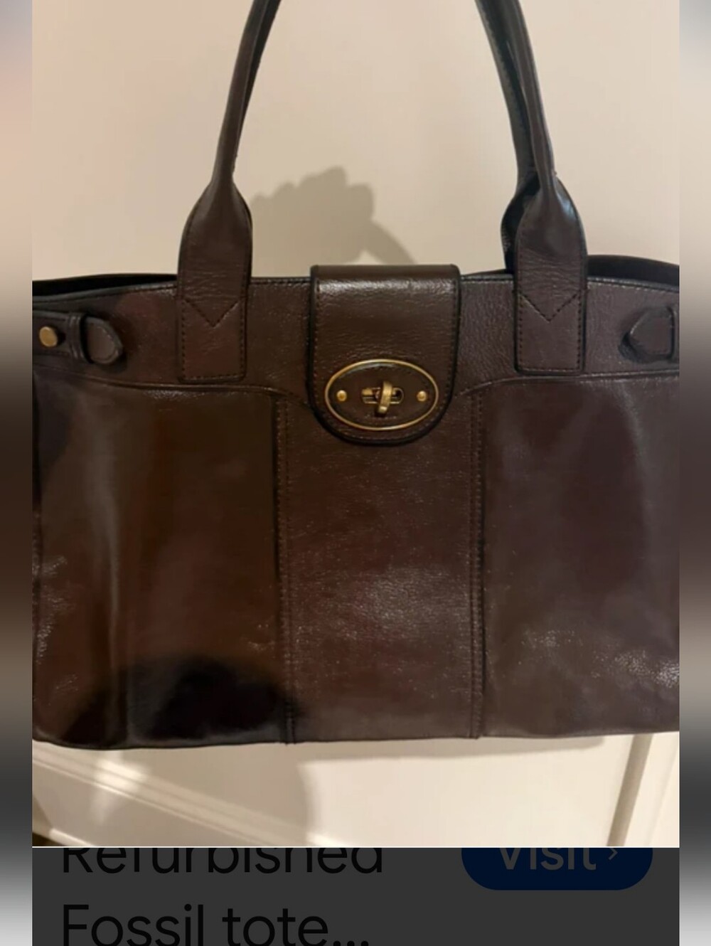 Fossil Vintage Black Leather Bag with Turn-Lock Closure Woman's